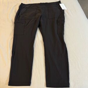 NEW NWT Athleta Headlands Hybrid Cargo II Tight Pants Black Sz 28 Plus Size